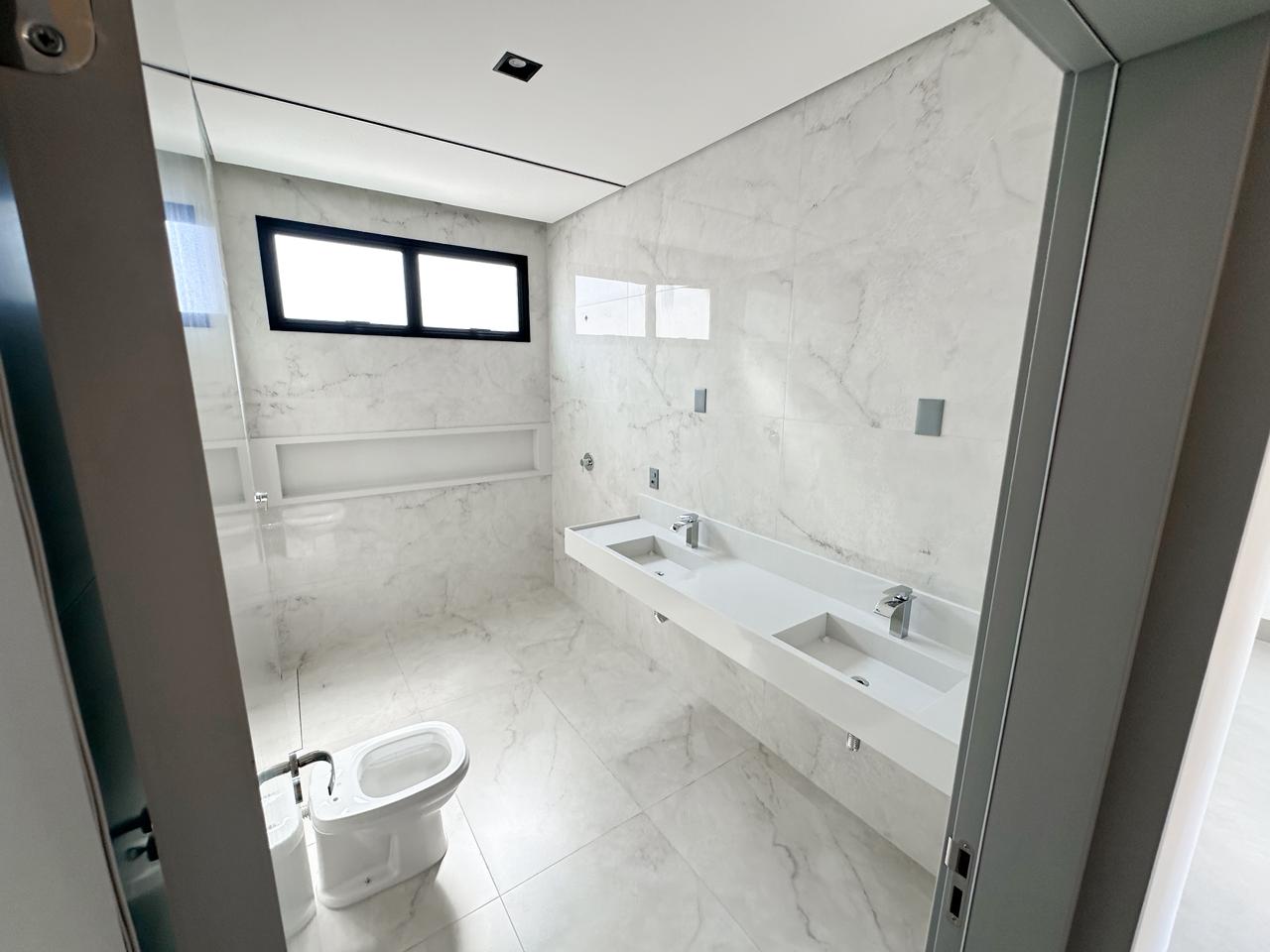 **CASA ALTO PADRÃO -ZONA SUL- CONDOMINIO ARTS**