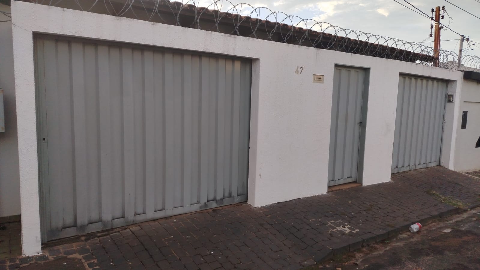 **CASA À VENDA, B. SANTA ROSA II**** AVALIA TROCA POR CHACARÁ MENOR VALOR**