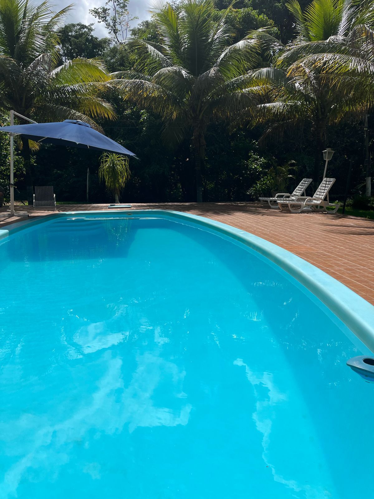 🌅 Aconchego Exclusivo à Beira da Represa de Emborcação - Cascalho Rico, MG! 🏡